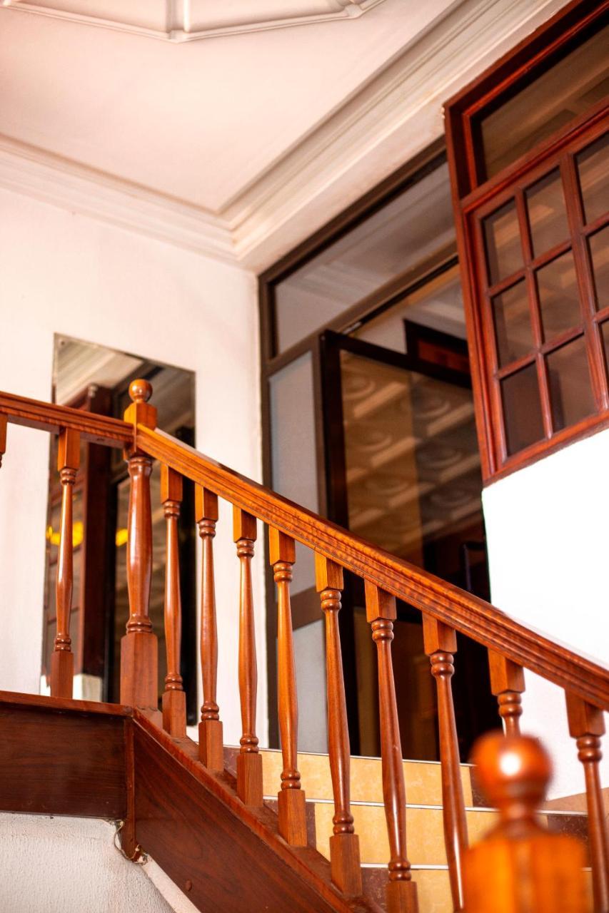 Royal Park Hotel Кумаси Экстерьер фото
