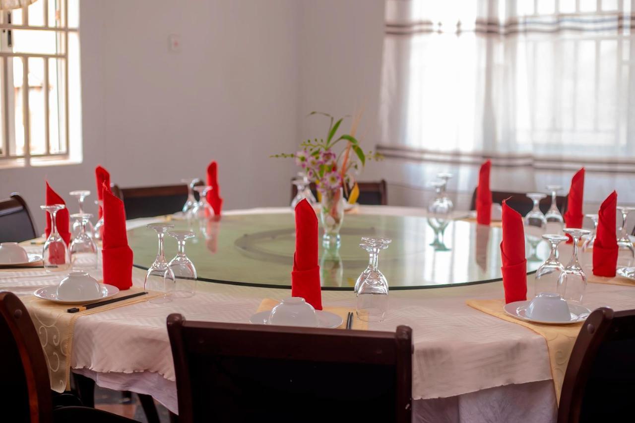 Royal Park Hotel Кумаси Экстерьер фото