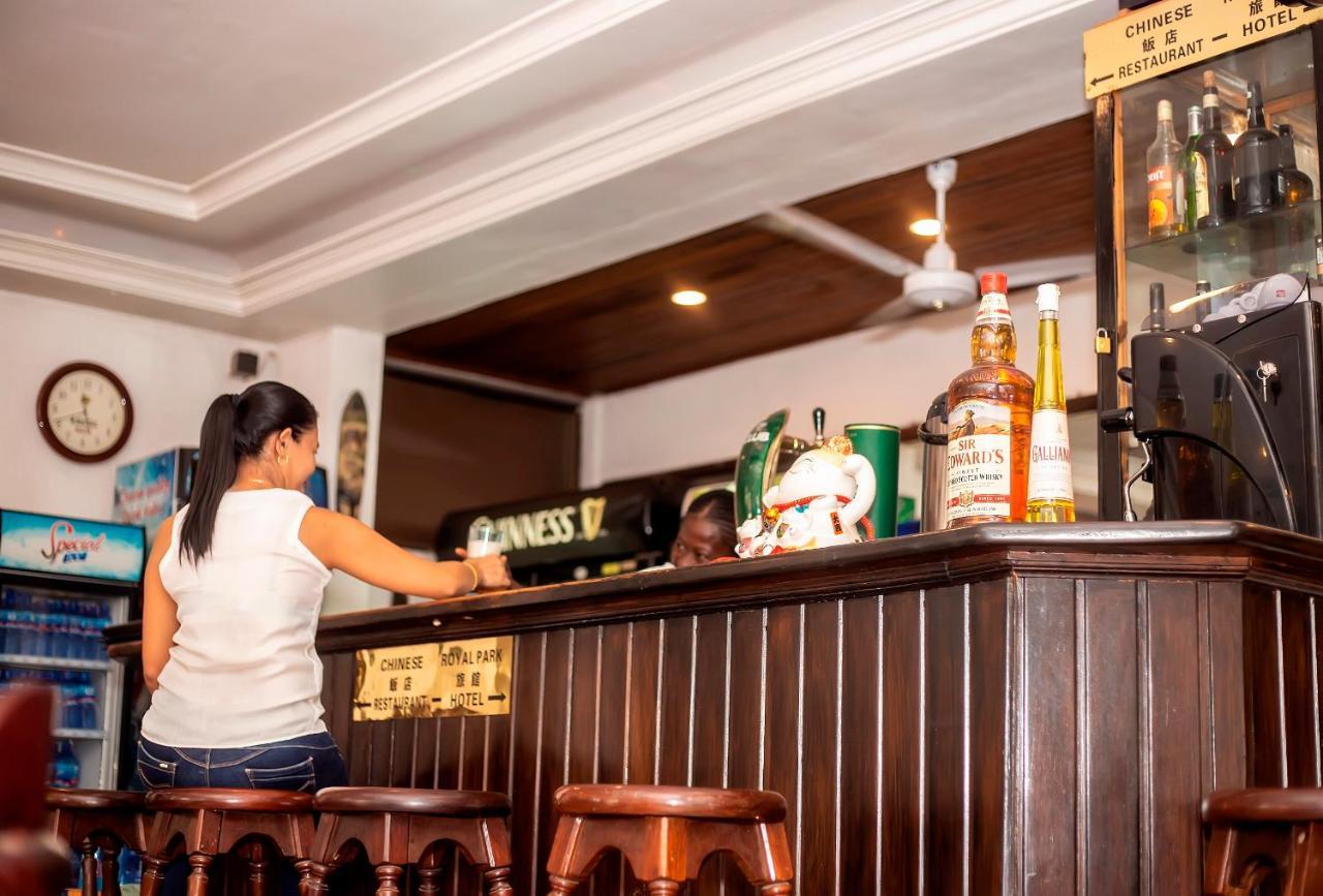 Royal Park Hotel Кумаси Экстерьер фото